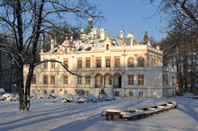 The palace in Przytok and the surrounding park retain their charm at any time of the year